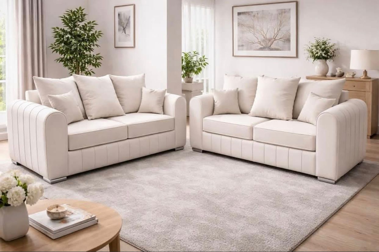 Lilly Sofa